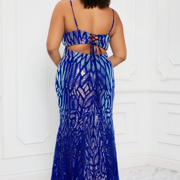 Prom dress - Picture 3 of 3